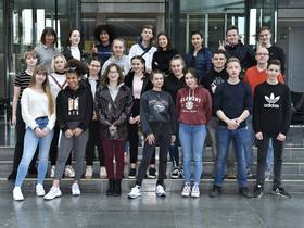 Besuchergruppe von Schülern der Apollonia von Wiedebach-Schule am 15. April 2019 im Deutschen Bundetag.