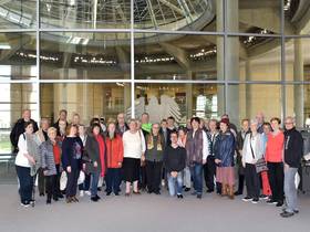 Gruppenfoto einer Besuchergruppe aus dem Wahlkreis am 16. April 2019 im Deutschen Bundestag.